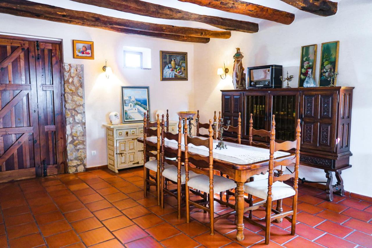 Masia Pou De La Vinya Sitges Exterior photo