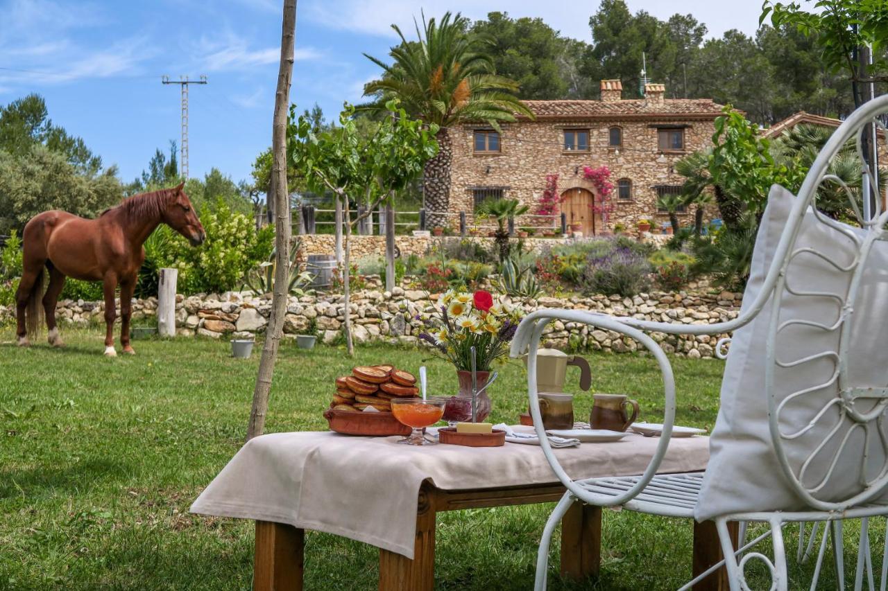 Masia Pou De La Vinya Sitges Exterior photo